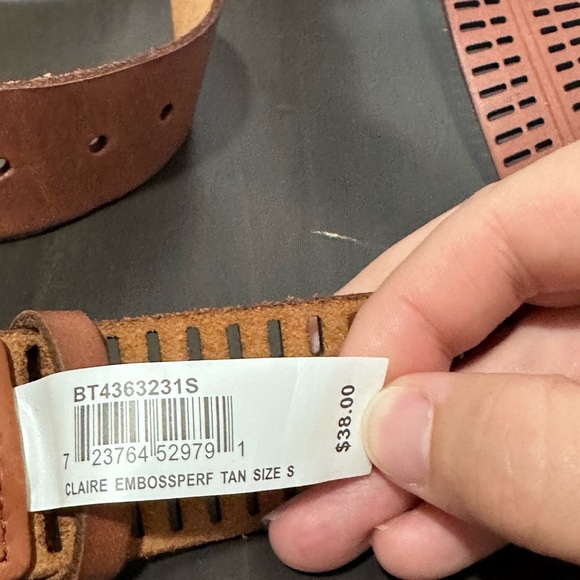 Fossil Claire Embossed Perforated Belt Brown Leather - Picture 9 of 9
